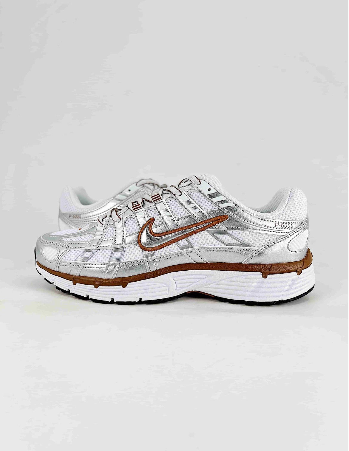 Nike P-6000 (White/Metallic Silver/Gum Brown)