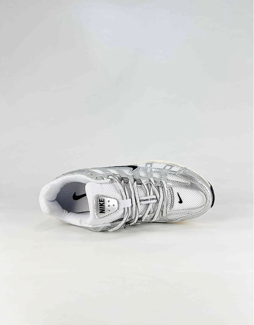 Nike P-6000 (white metallic silver/Black)