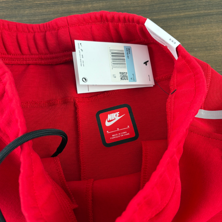 Nike Sportswear Tech Fleece Reflective Full-Zip Hoodie & Jogger Set (University Red)