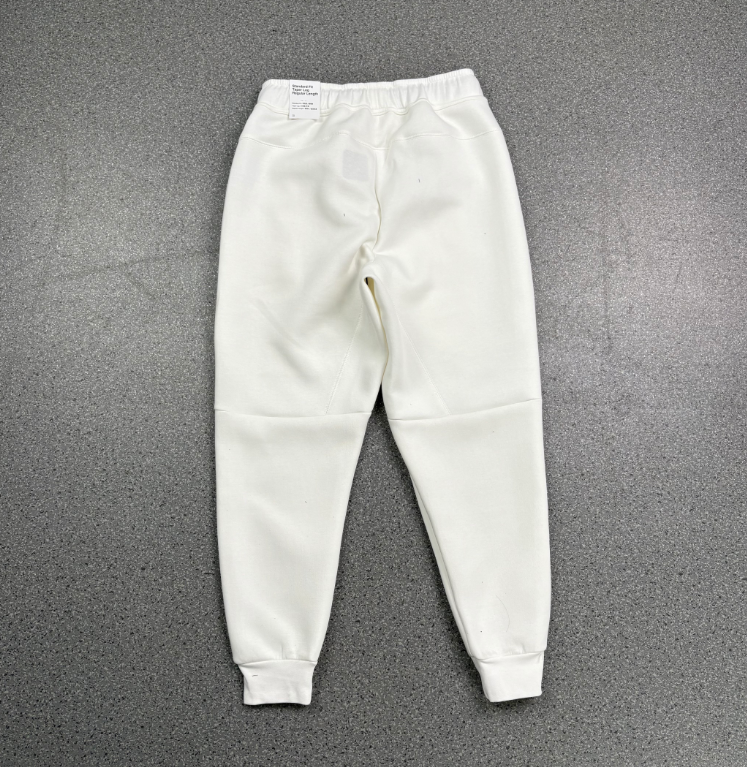 Nike Sportswear Tech Fleece Reflective Full-Zip Hoodie & Jogger Set (Sail/Reflect Silver)