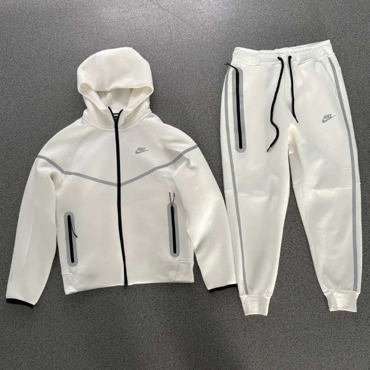Nike Sportswear Tech Fleece Reflective Full-Zip Hoodie & Jogger Set (Sail/Reflect Silver)