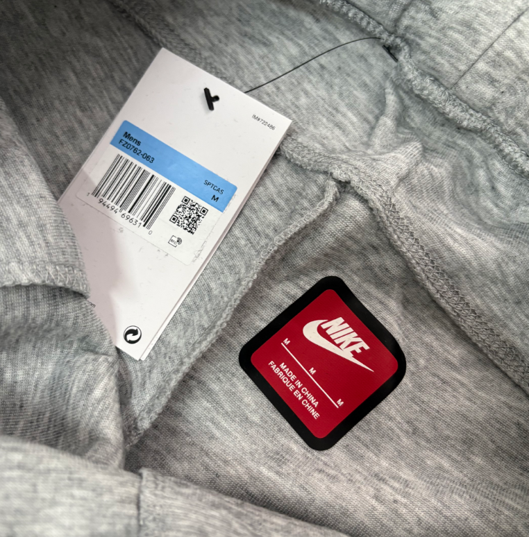 Nike Sportswear Tech Fleece Reflective Full-Zip Hoodie & Jogger Set (Dark Grey Heather)