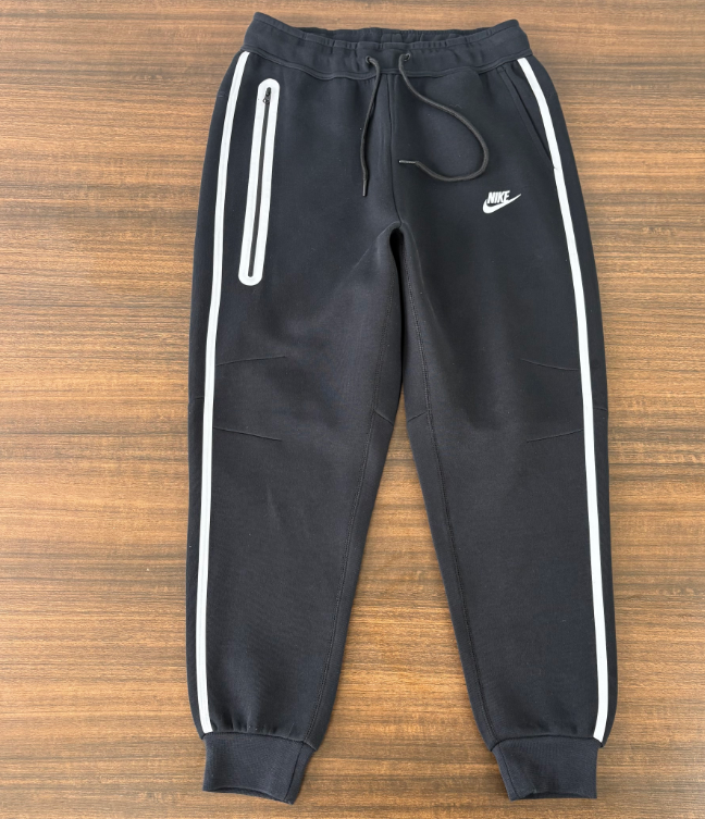Nike Sportswear Tech Fleece Reflective Full-Zip Hoodie & Jogger Set (Black/Bemis Silver)