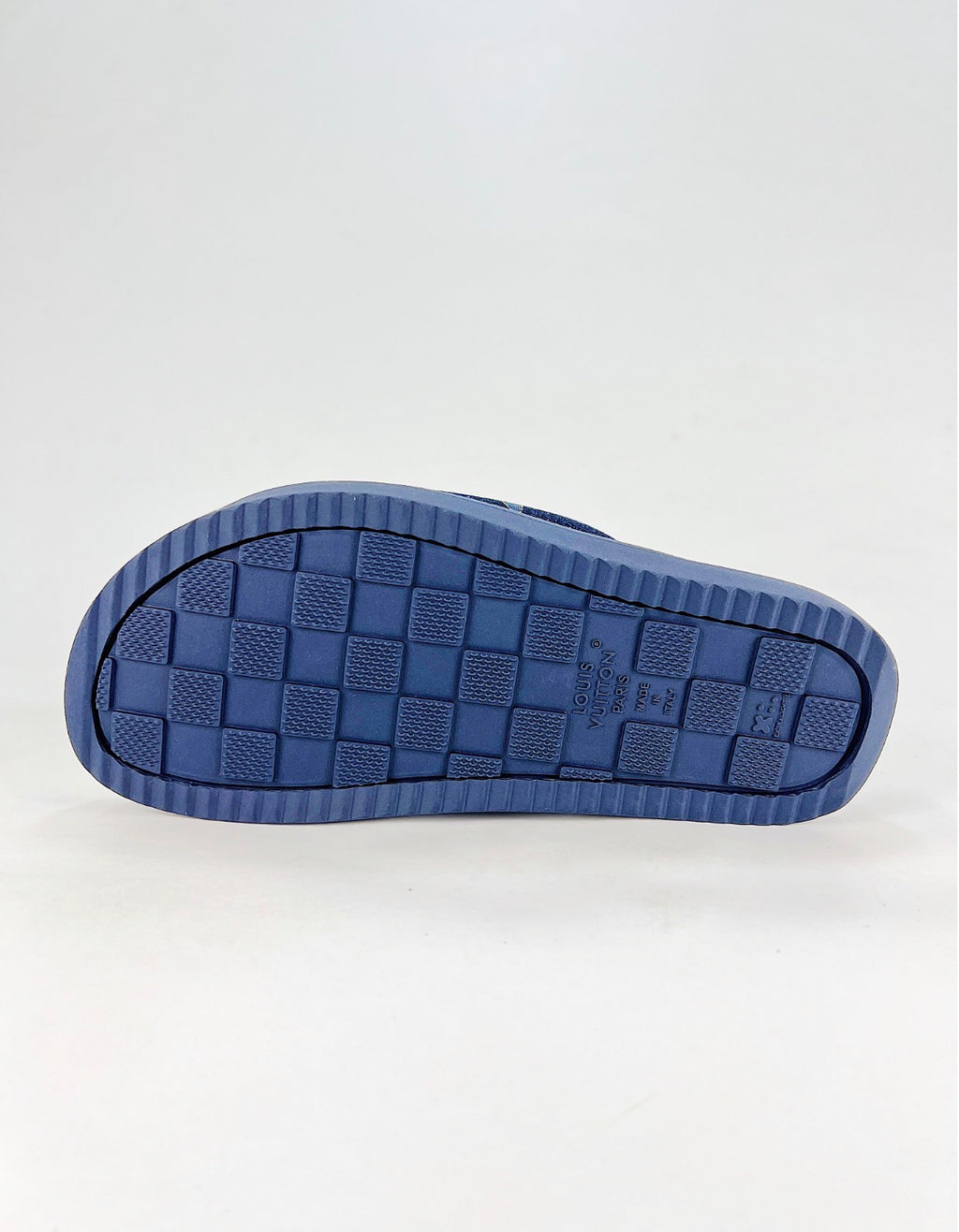 Louis Vuitton (Waterfront Mule/Navy Monogram Denim)