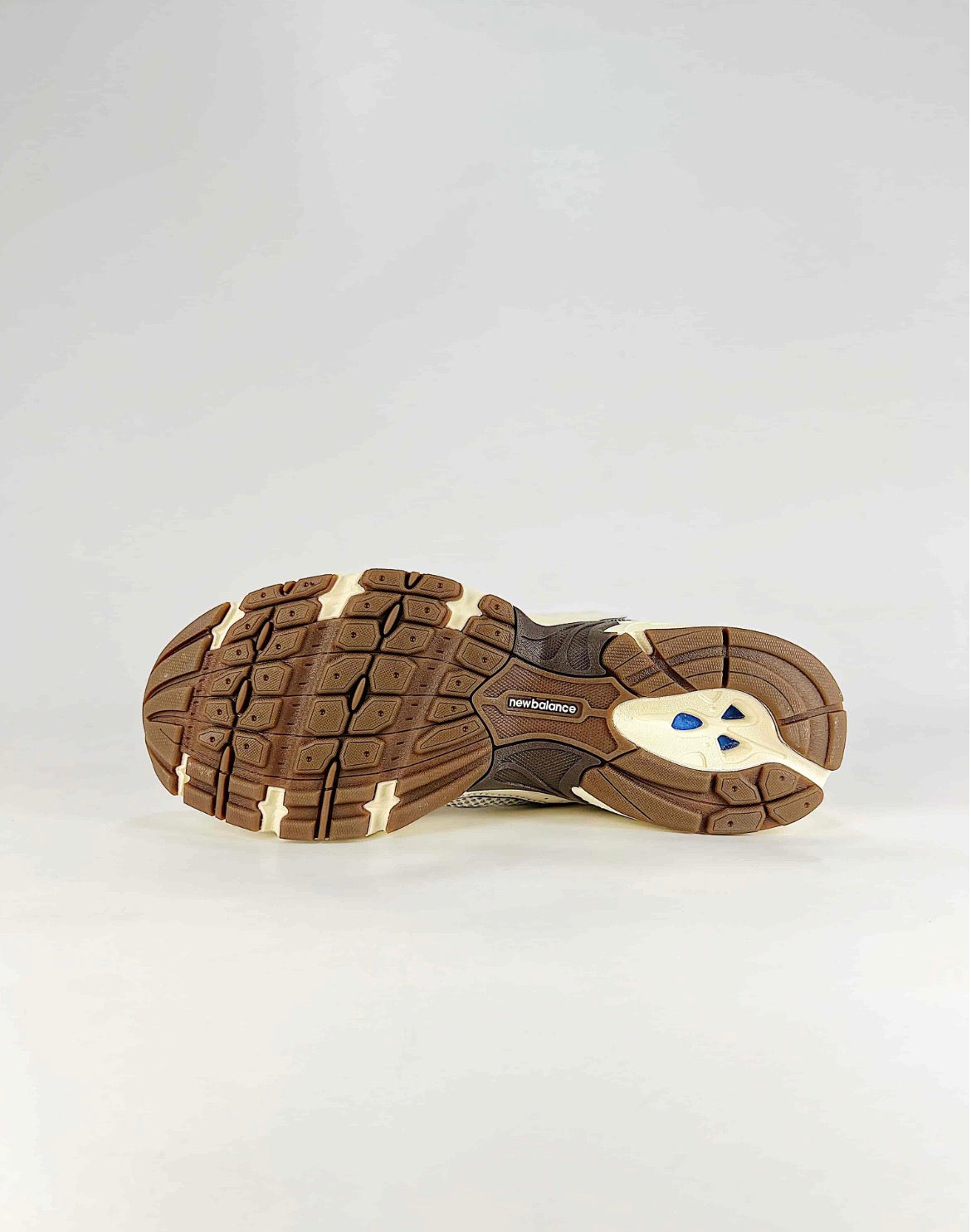 New Balance 530 sneakers beige and brown (Turtledove/Mushroom)