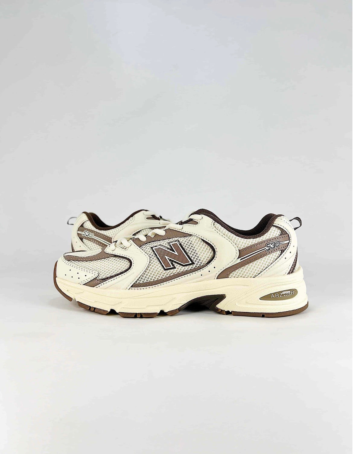New Balance 530 sneakers beige and brown (Turtledove/Mushroom)