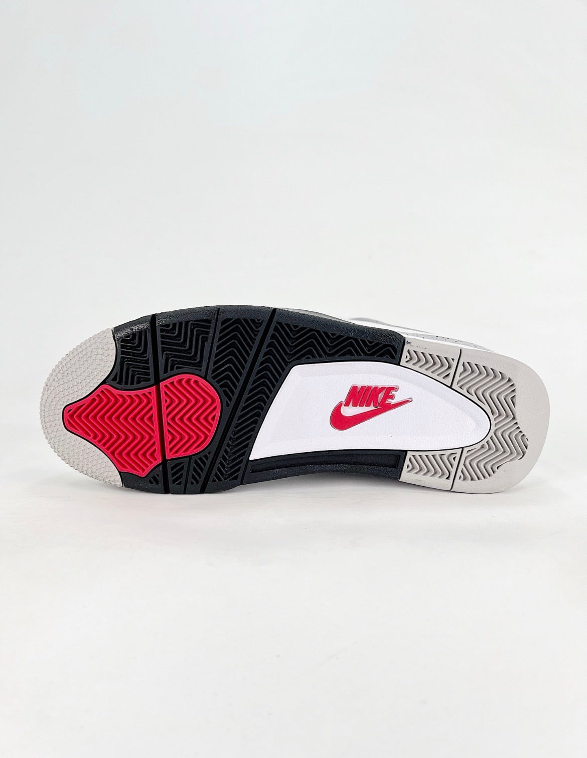 Nike Air Jordan 4 Retro (White Cement)
