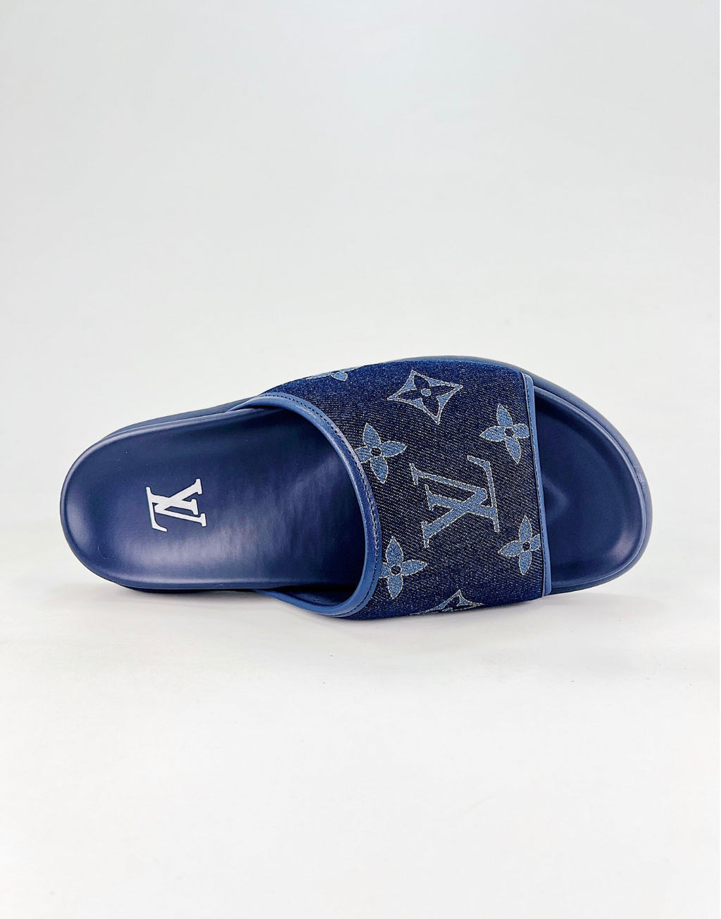 Louis Vuitton (Waterfront Mule/Navy Monogram Denim)