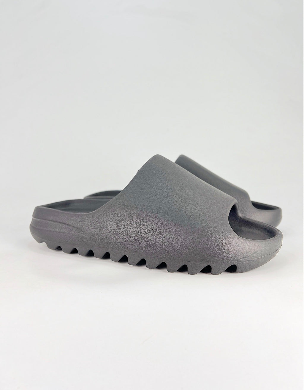 Yeezy Slide (Onyx)