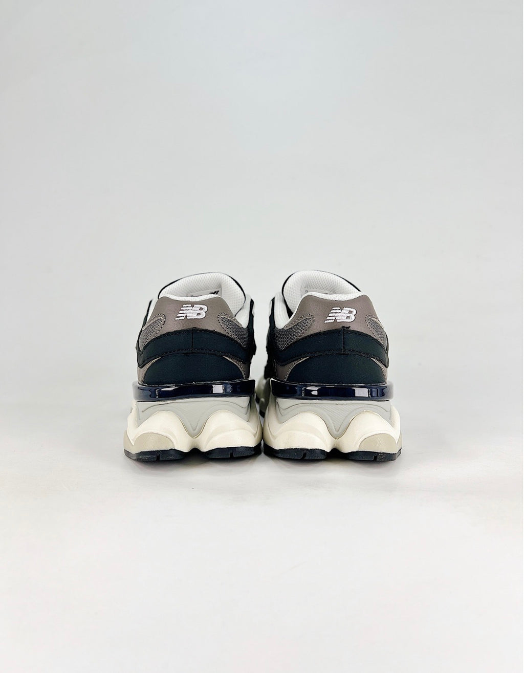 New Balance 9060 (Black / Tornado)