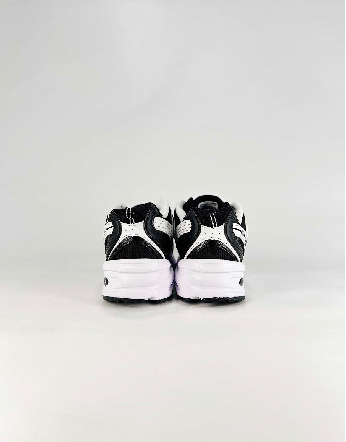 New Balance 530 (White Black)