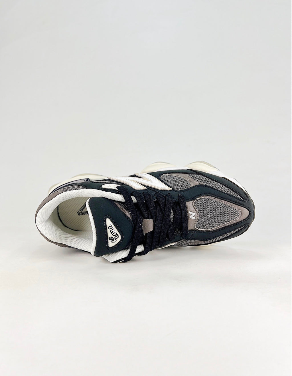 New Balance 9060 (Black / Tornado)