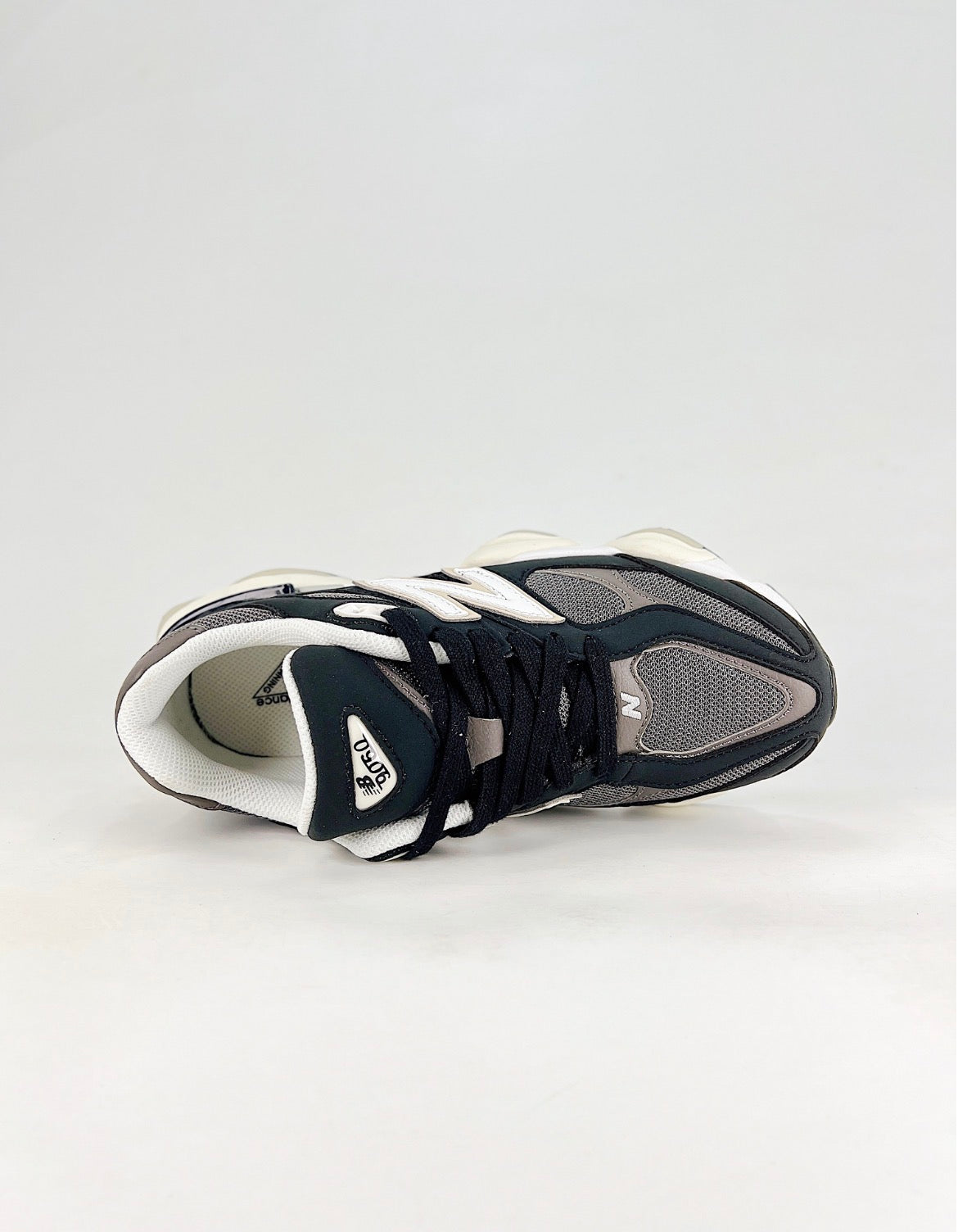 New Balance 9060 (Black / Tornado)