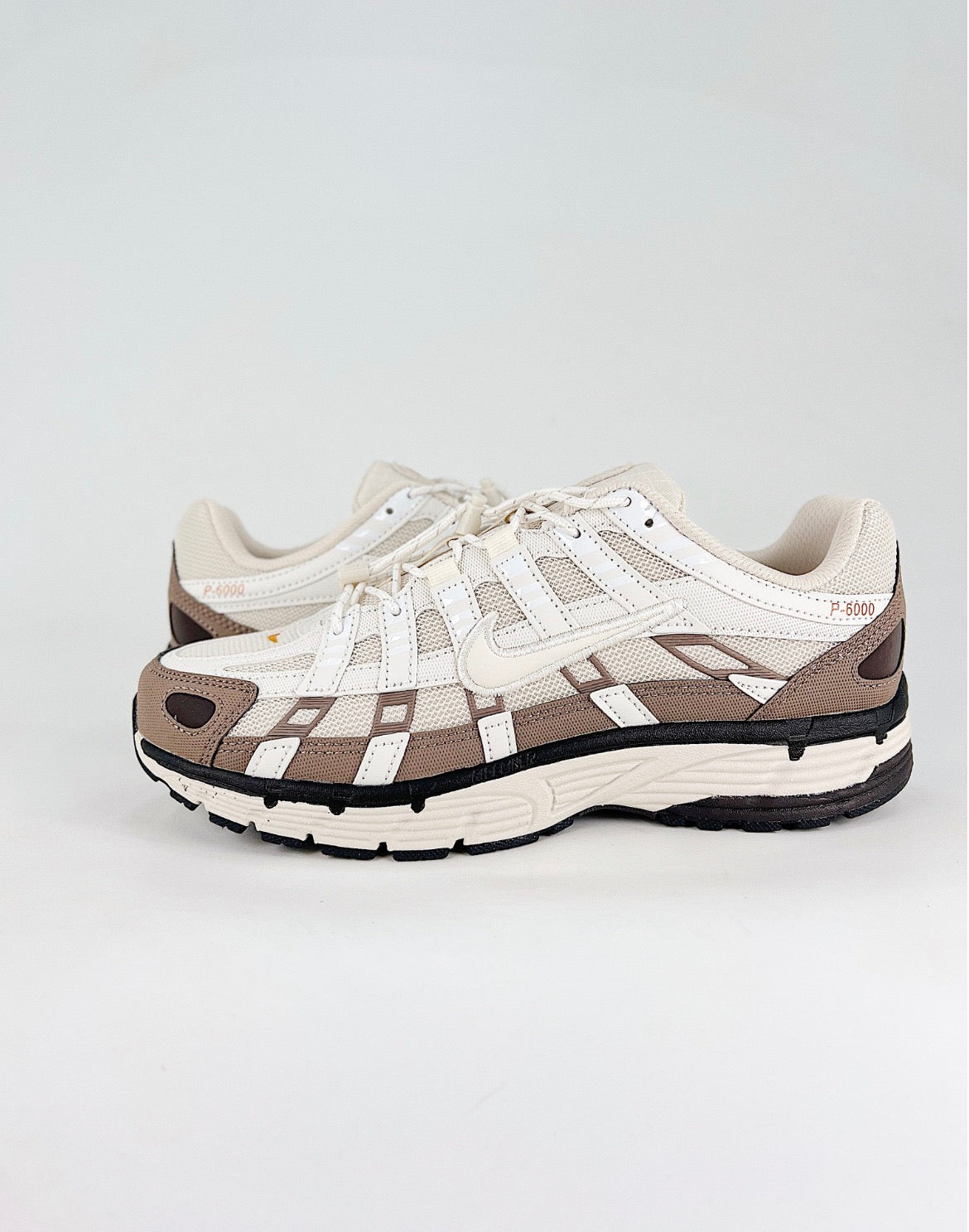 Nike P-6000 (Light Orewood Brown / White)