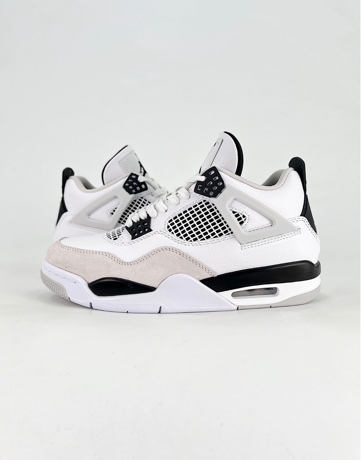 Nike Air Jordan 4 Retro (Military Black)