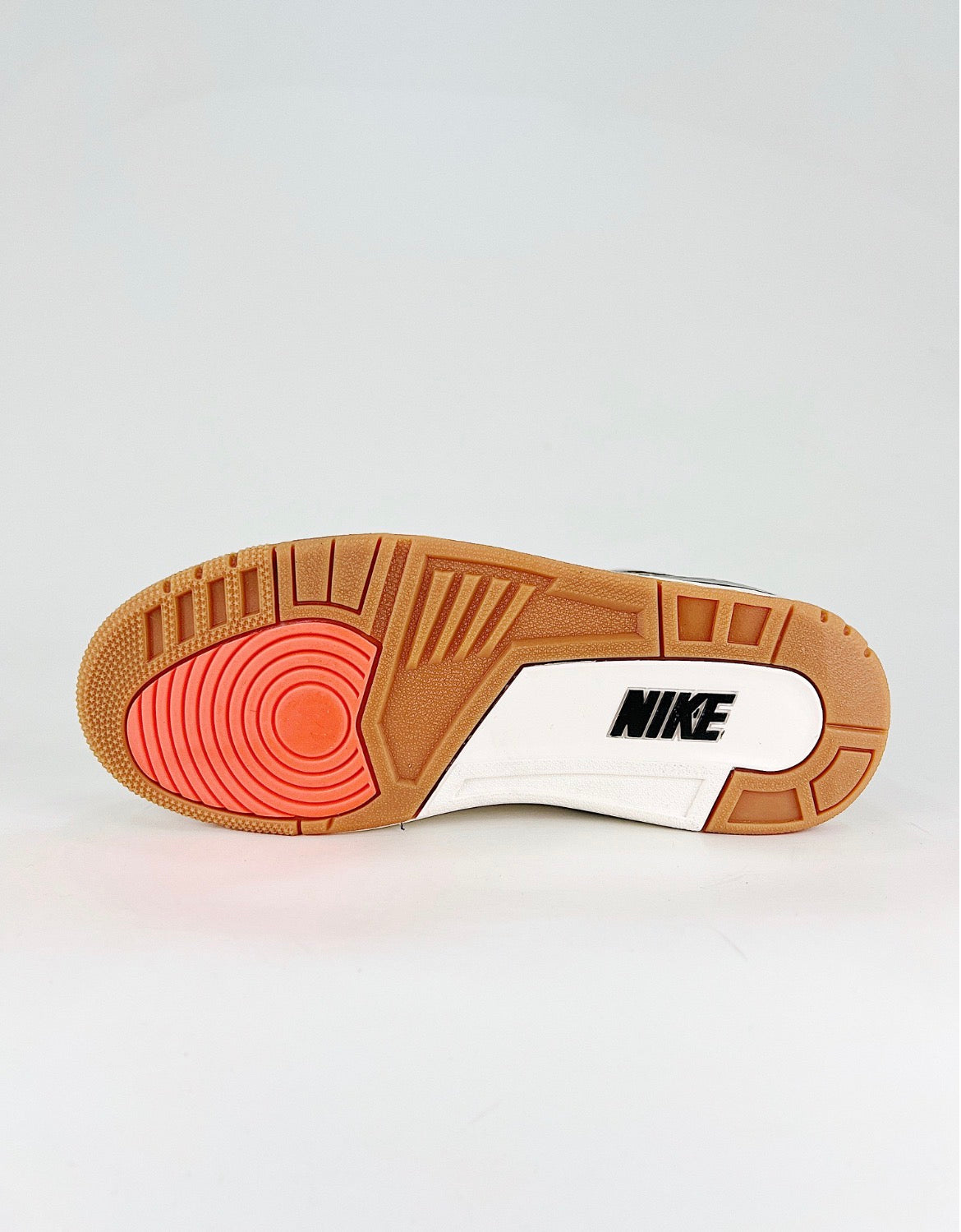 Air Jordan 3 Retro (Medium Olive)