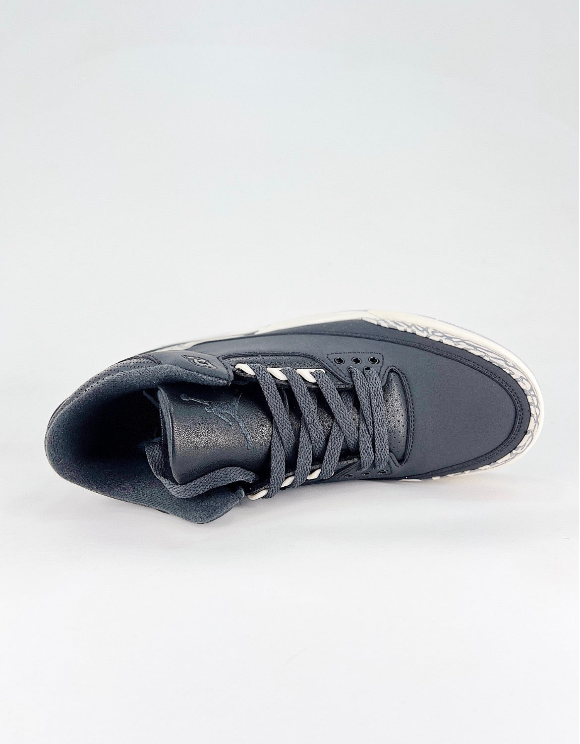 Air Jordan 3 Retro (Off Noir)