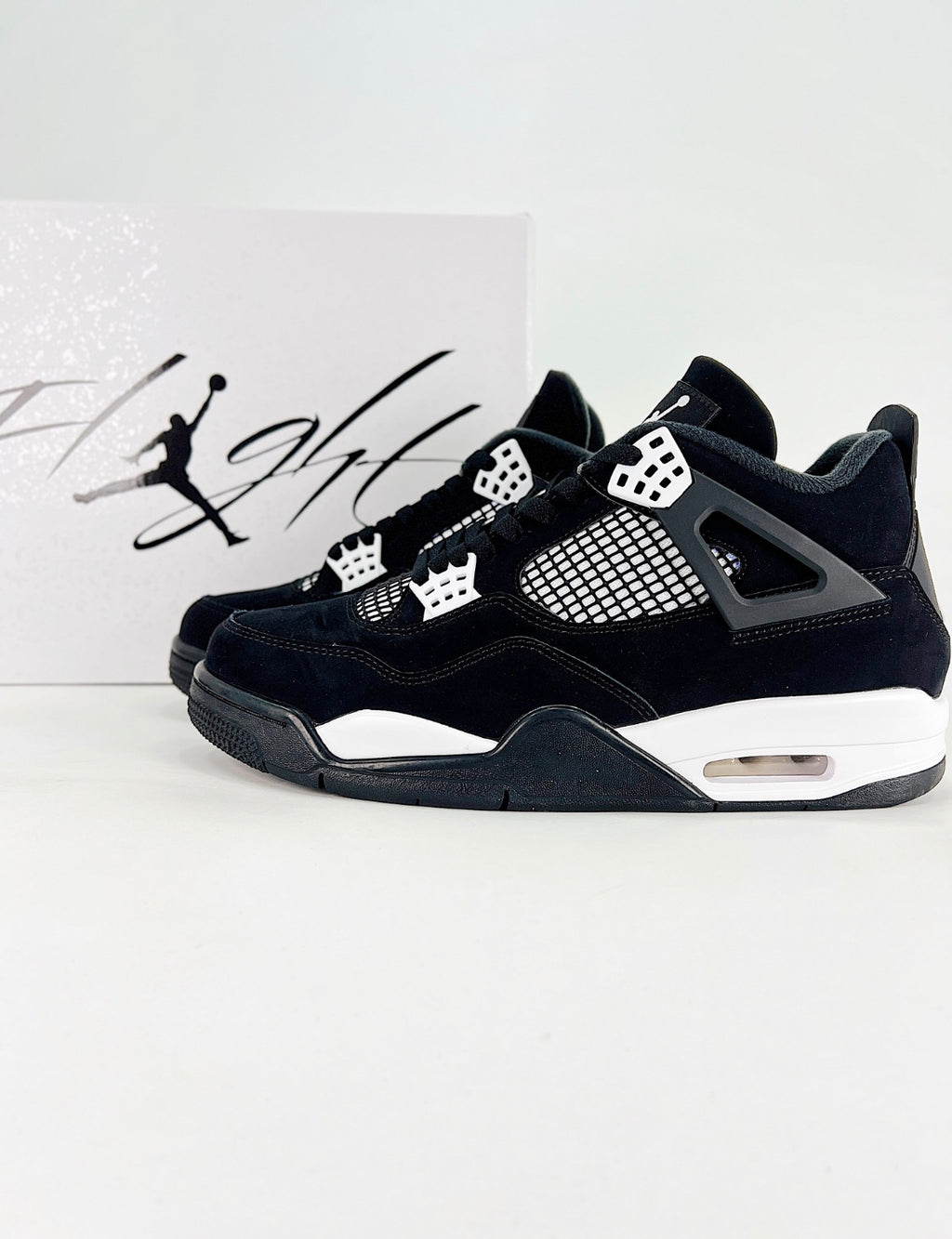Nike Air Jordan 4 Retro (White Thunder)