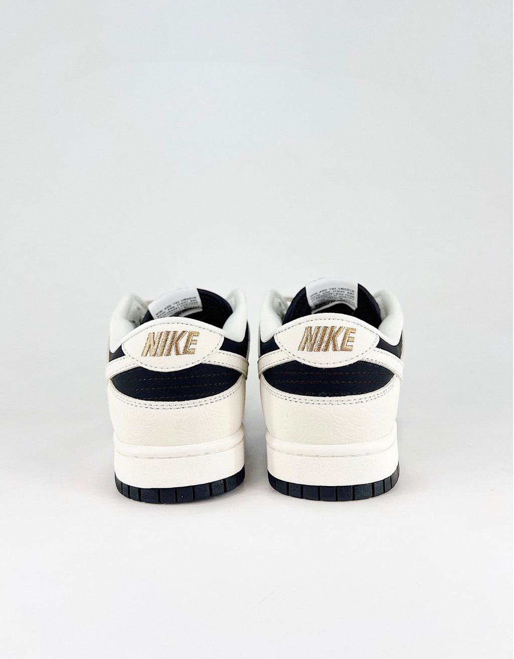 Nike Dunk Low SE (Black/White)