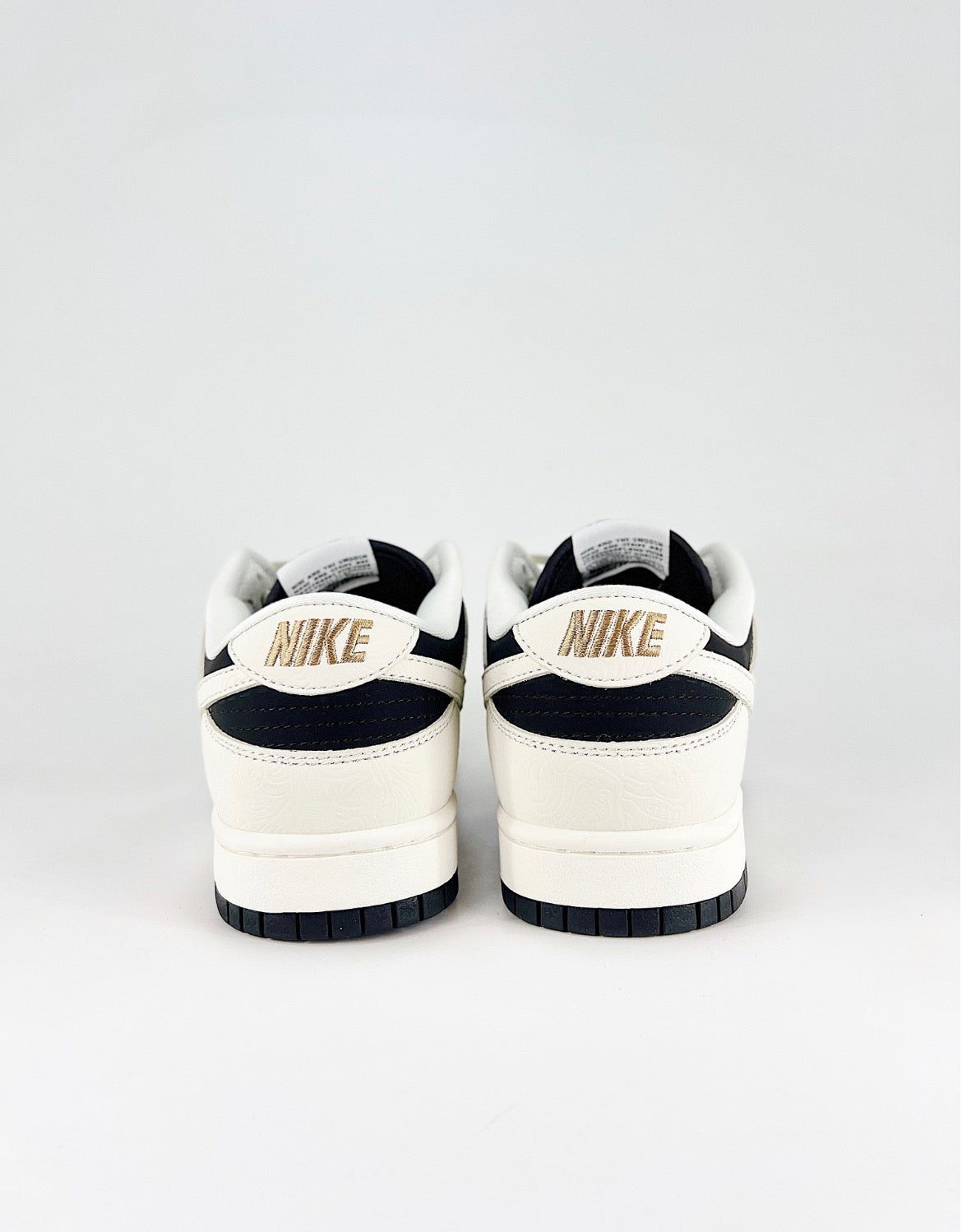 Nike Dunk Low SE (Black/White)