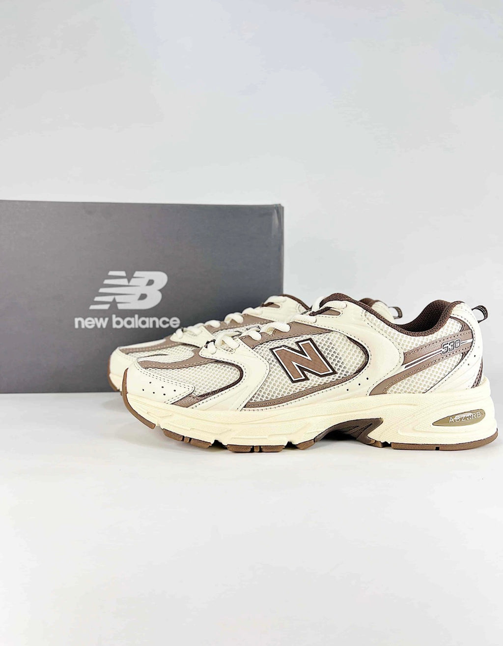 New Balance 530 sneakers beige and brown (Turtledove/Mushroom)
