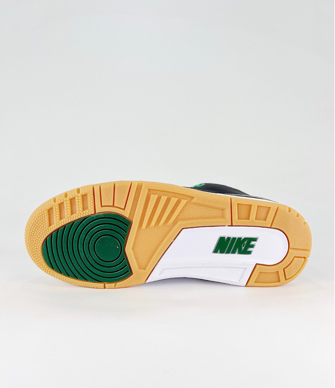 Air Jordan 3 Retro (Green Glow)
