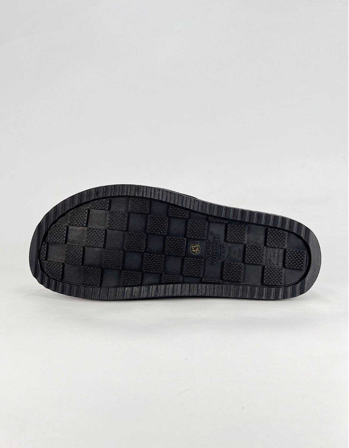 Louis Vuitton (Monogram Suede LV Lock Mule/Black)