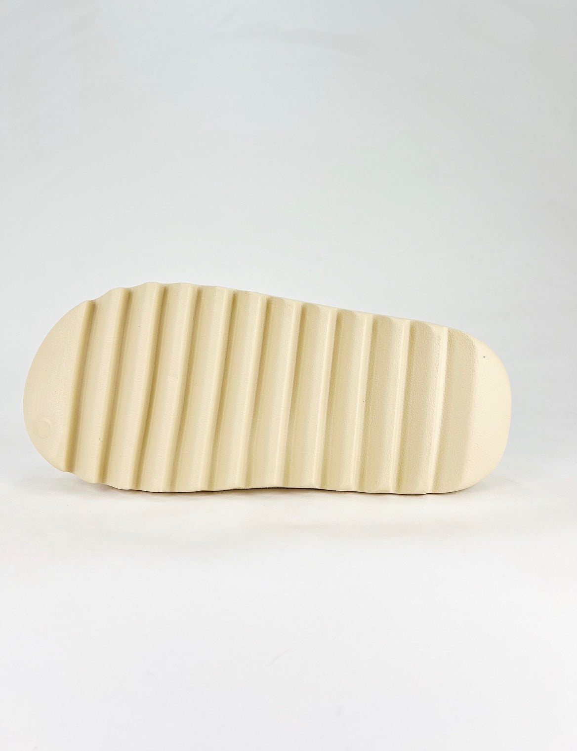 Yeezy Slide (Bone)