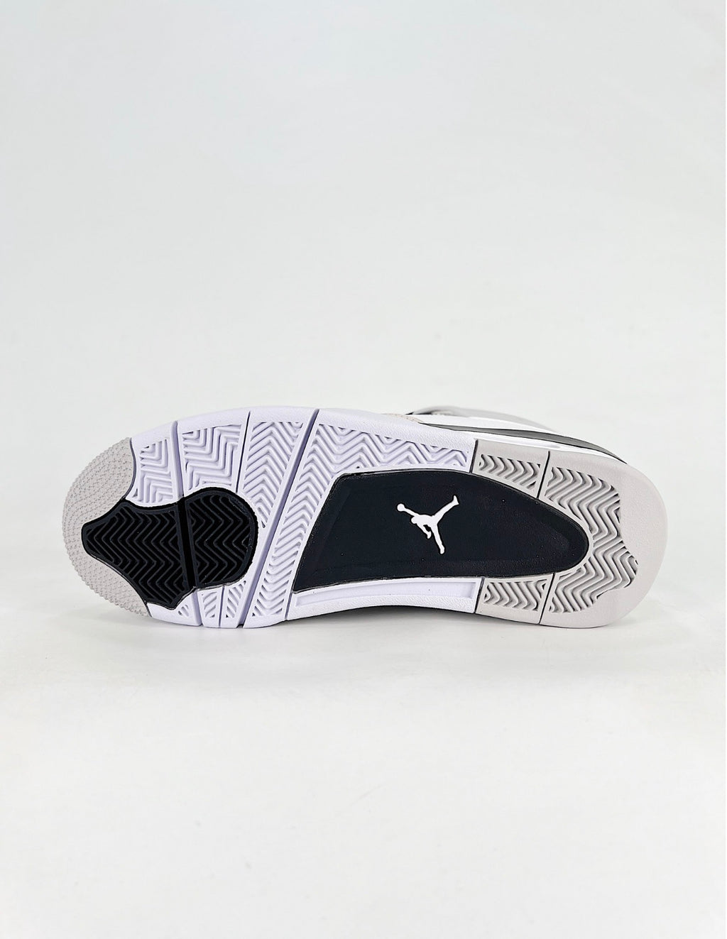 Nike Air Jordan 4 Retro (Military Black)