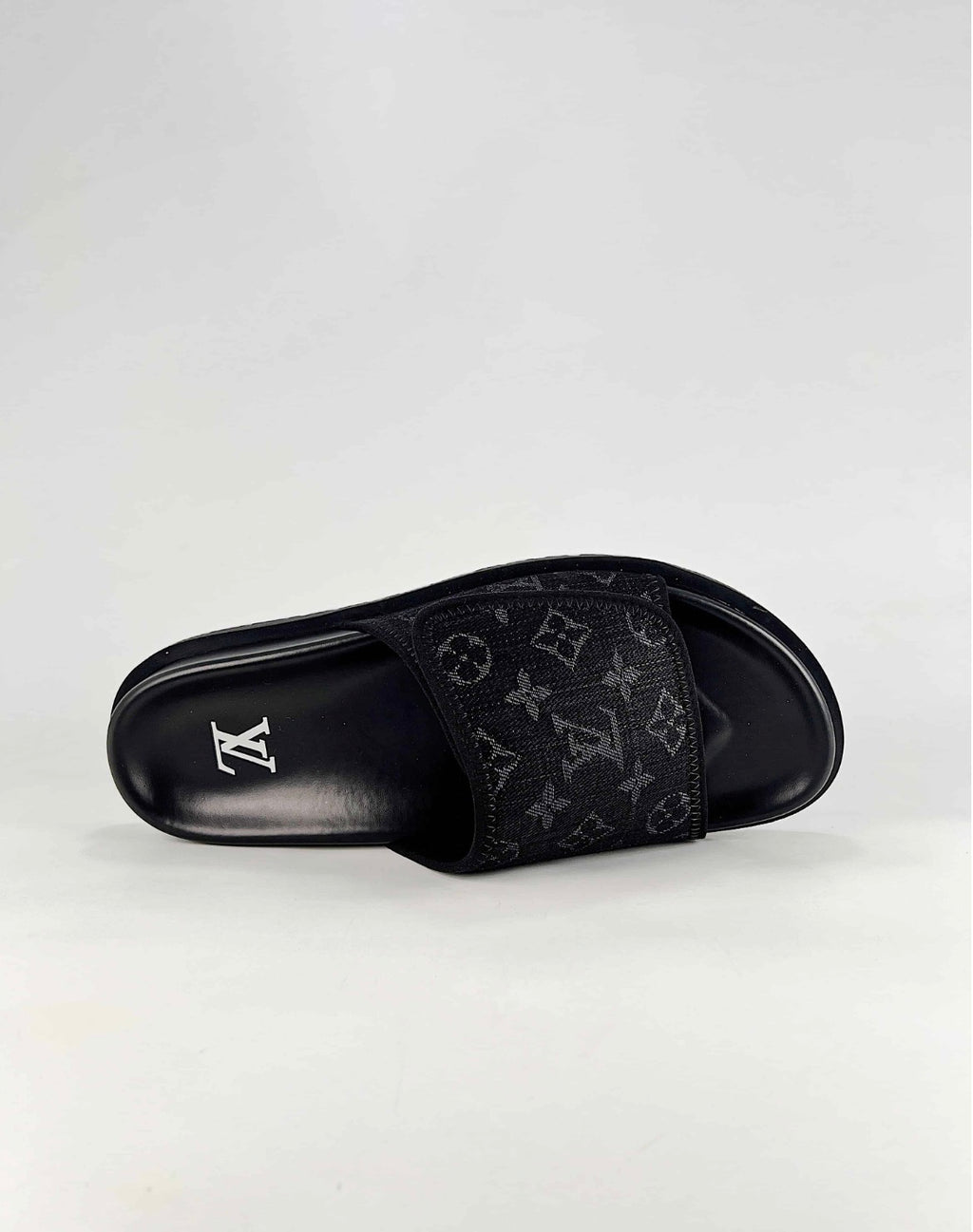 Louis Vuitton (Waterfront Mule/Black Monogram Denim)