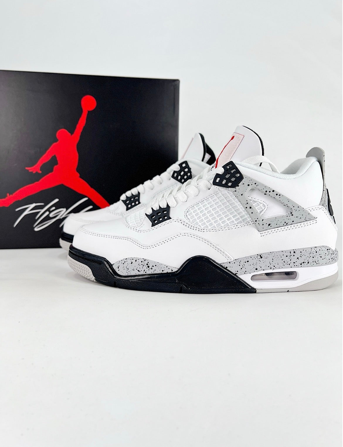 Nike Air Jordan 4 Retro (White Cement)