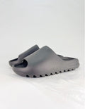 Yeezy Slide (Onyx)