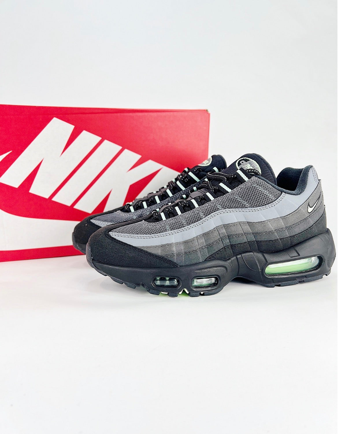Nike Air Max 95 (Vapor Green)
