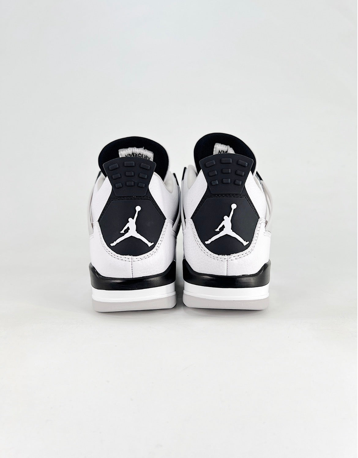 Nike Air Jordan 4 Retro (Military Black)