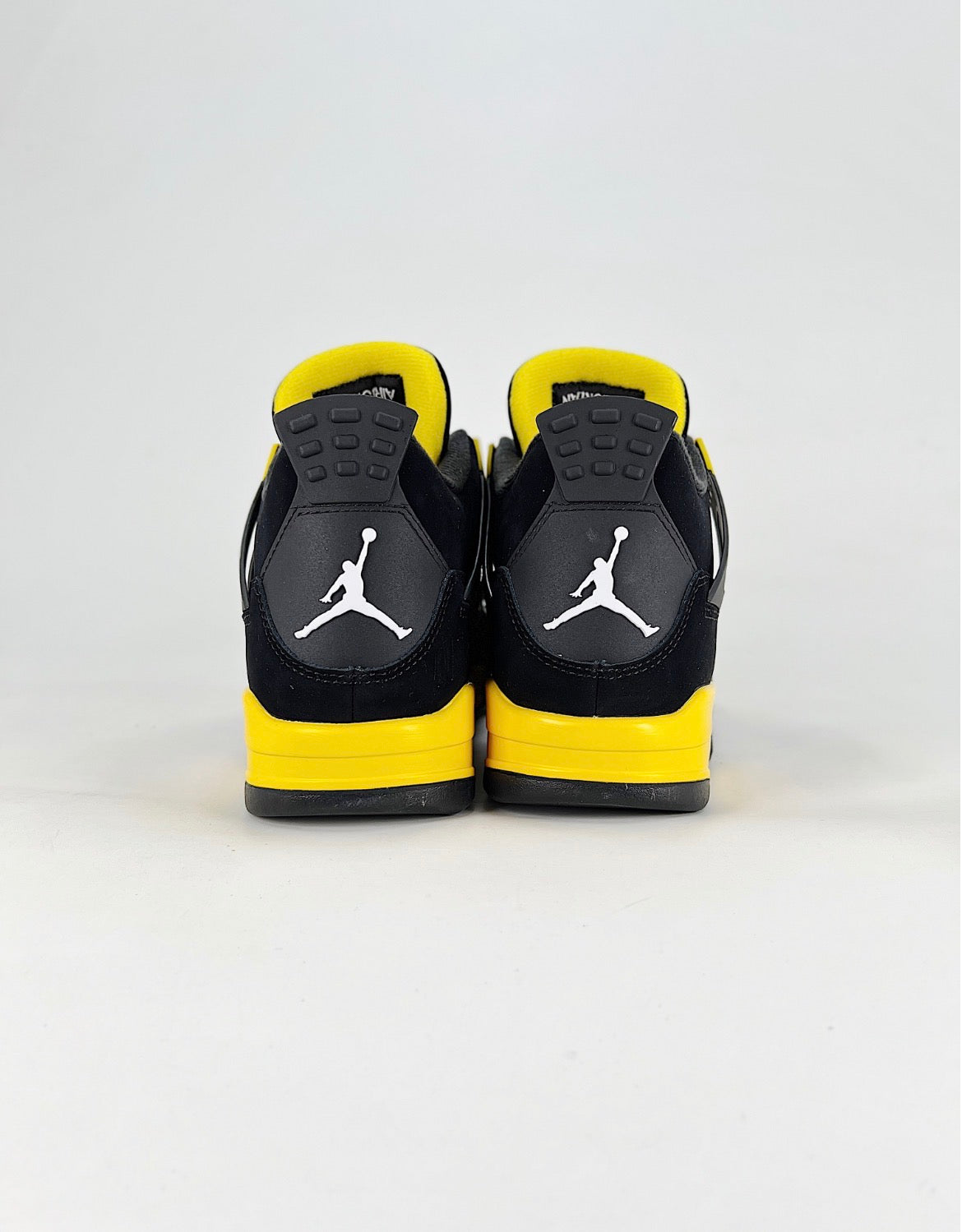 Nike Air Jordan 4 Retro (Thunder)
