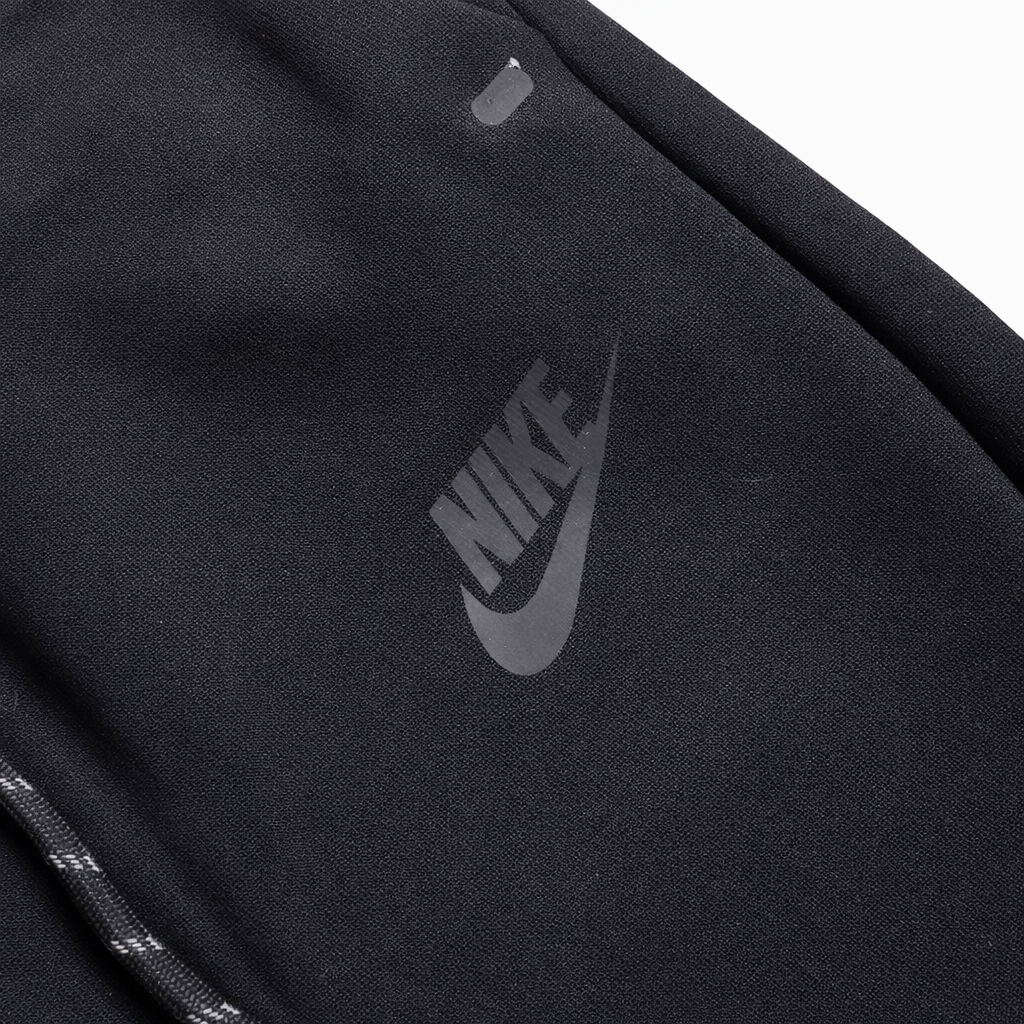Nike Sportswear Tech Fleece Full-Zip Hoodie and Joggers Set (Black)