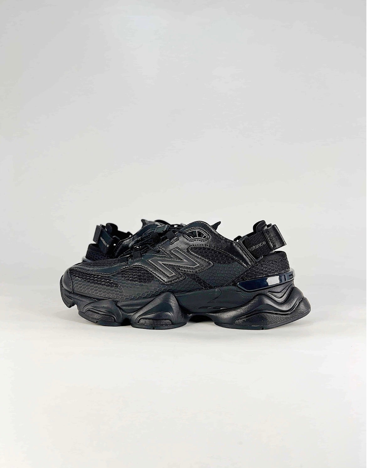 New Balance 9060 Summer (Black)