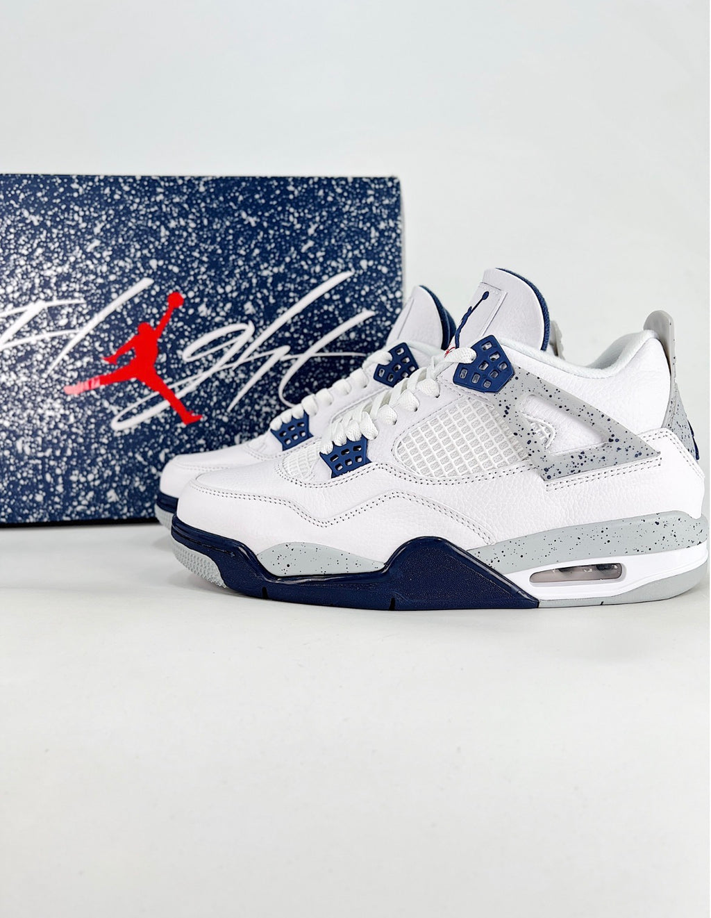Nike Air Jordan 4 Retro (Midnight Navy)