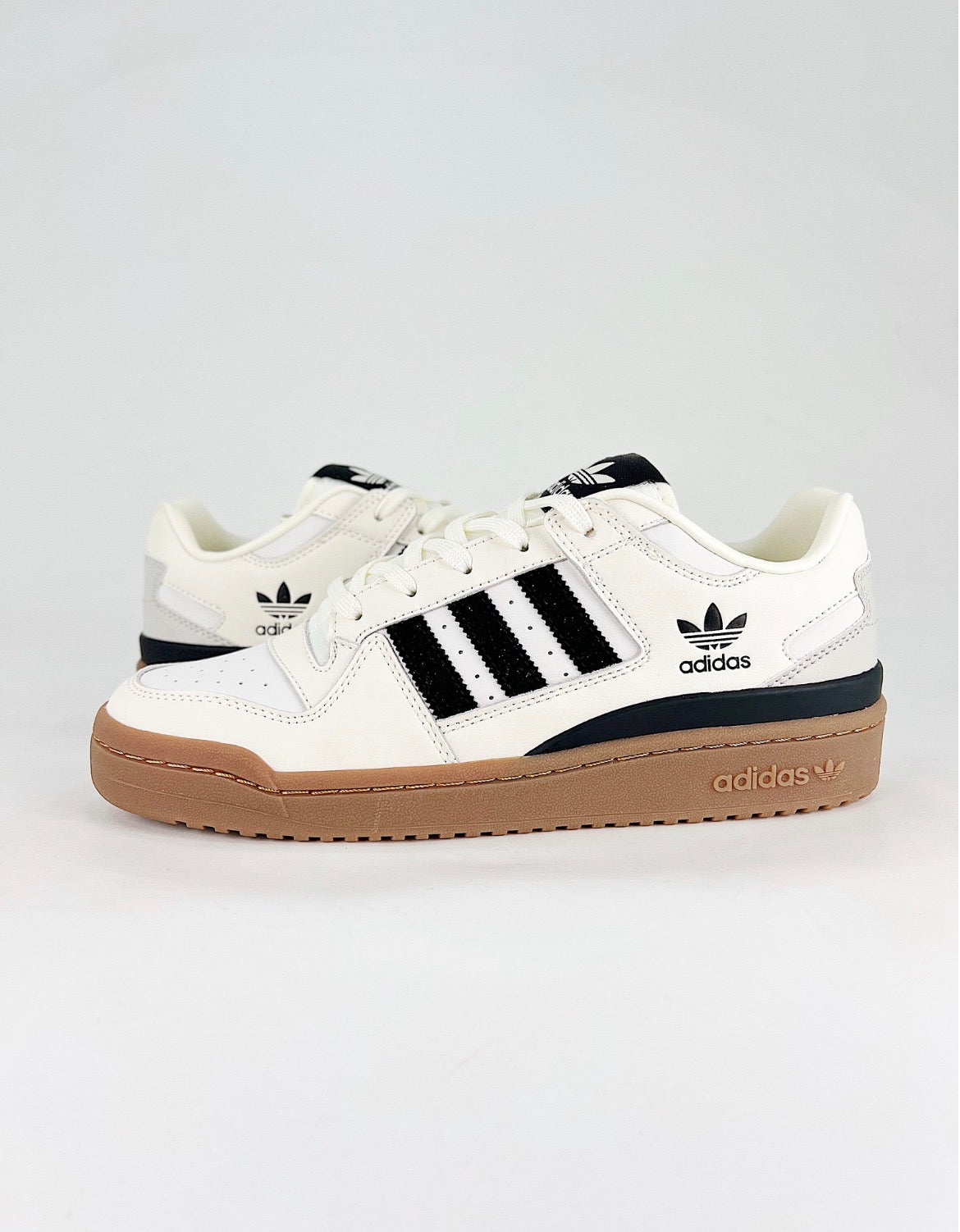Adidas Forum Low (Cloud White / Core Black / Gum)