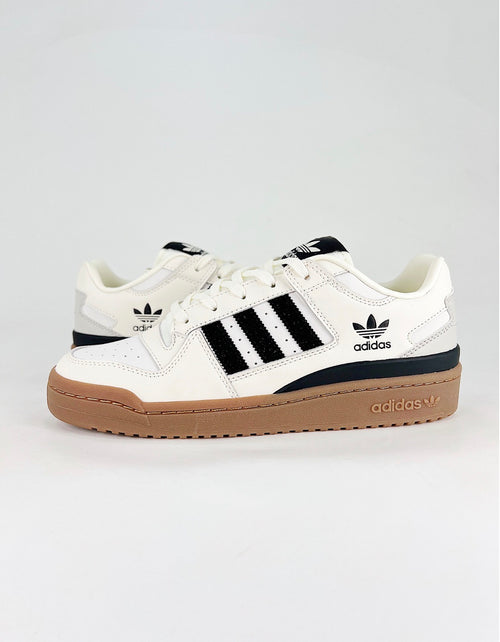 Adidas Forum Low (Cloud White / Core Black / Gum)