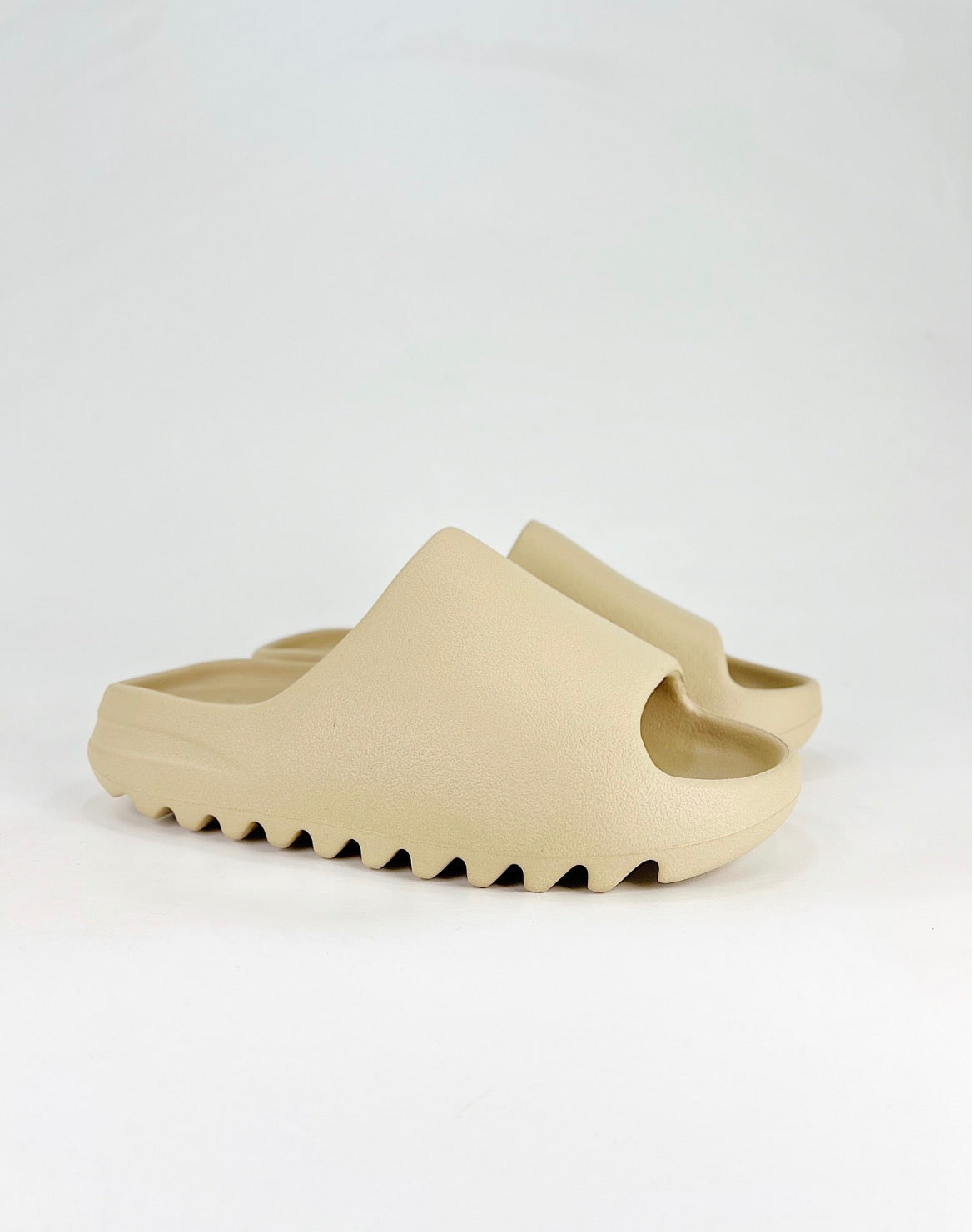 Yeezy Slide (Pure)