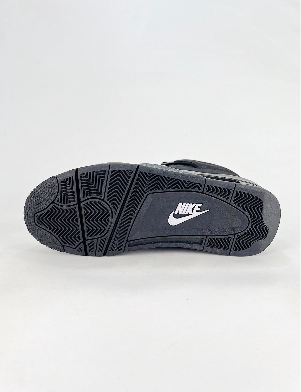 Nike Air Jordan 4 Retro (Black Cat)