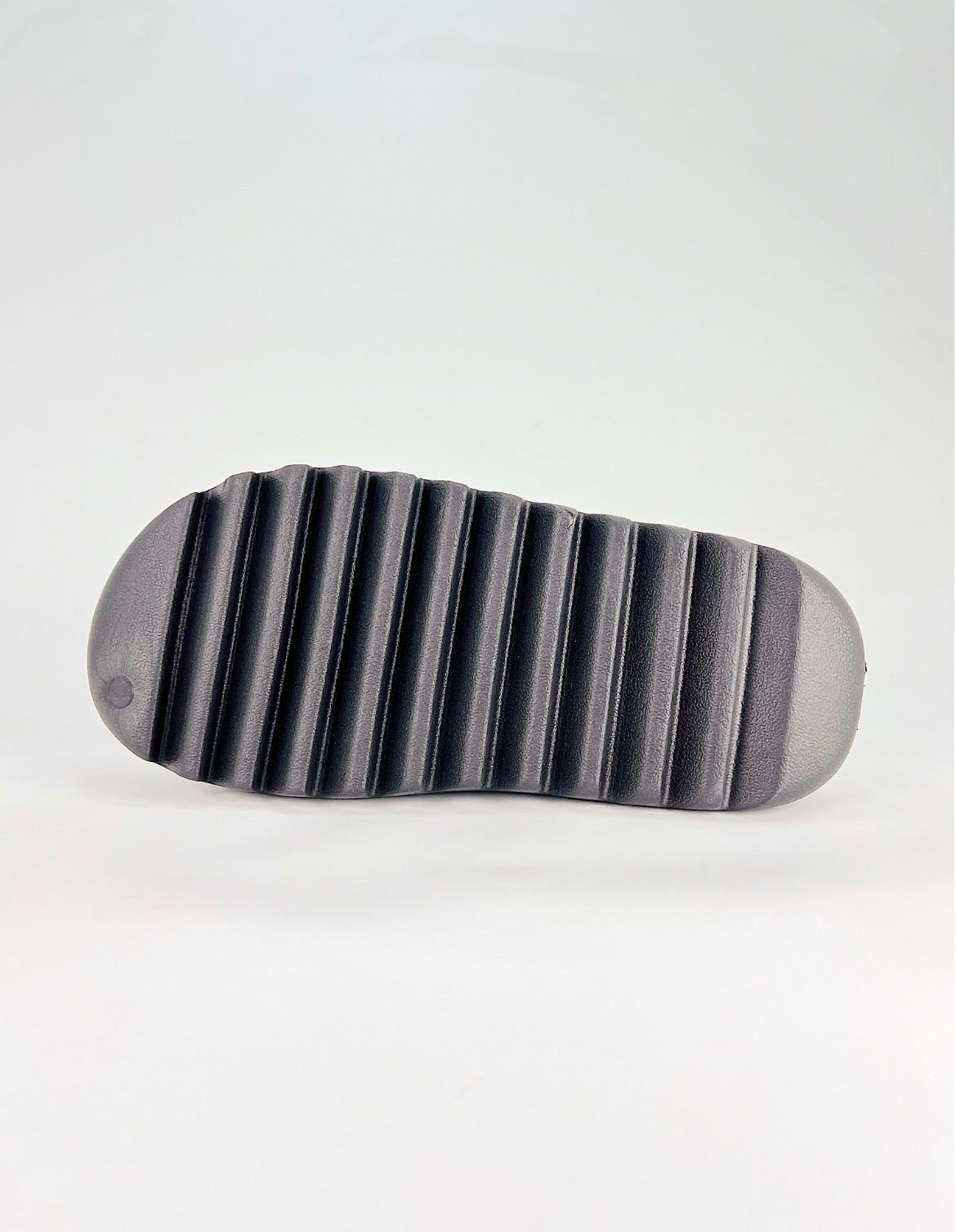 Yeezy Slide (Onyx)